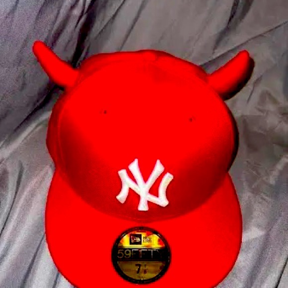 new york yankees devil hat